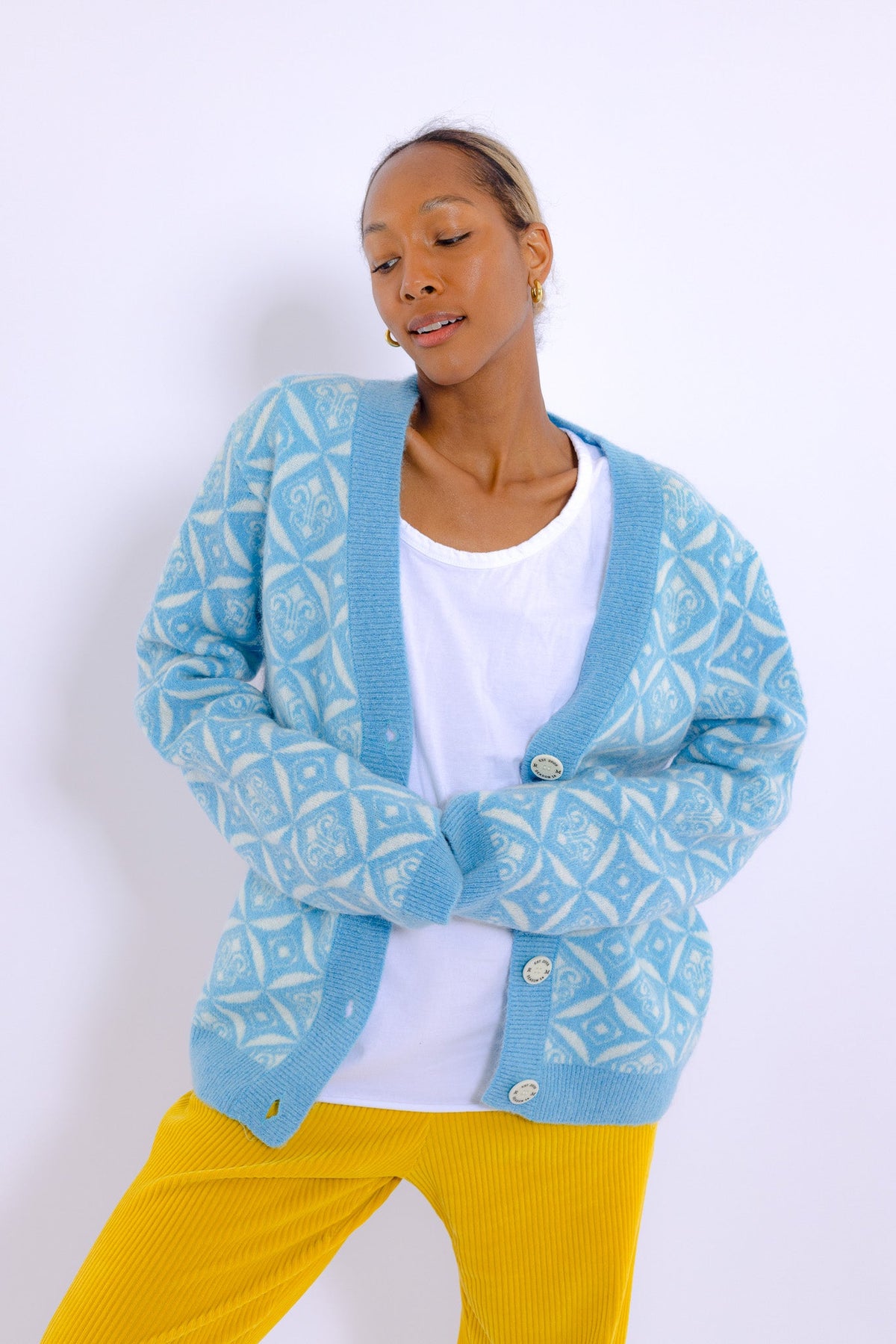 22 S/W paisley quilting cardigan