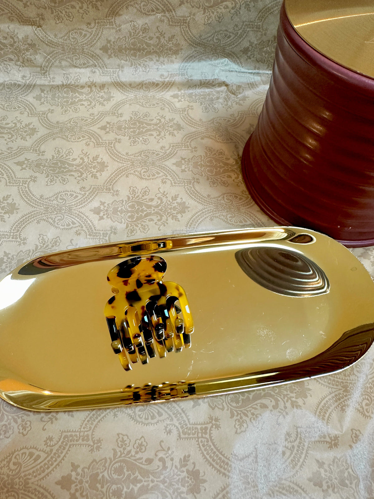 Medium Claw Hair Clip