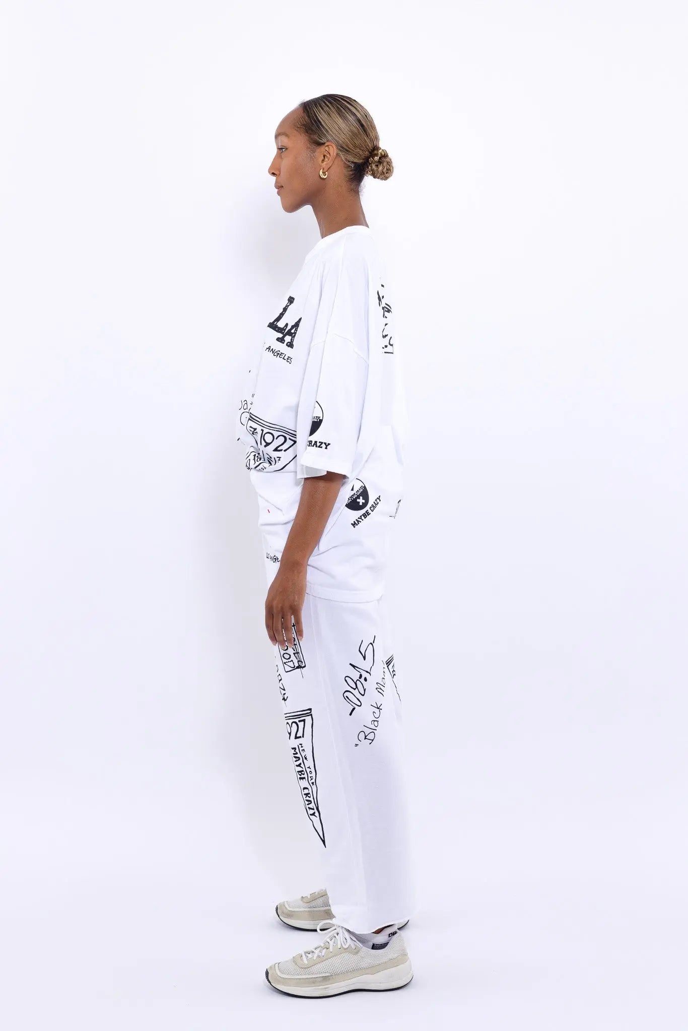 #color_White
