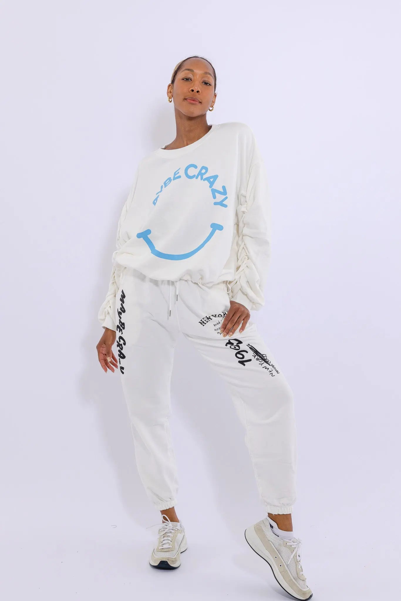 #color_White