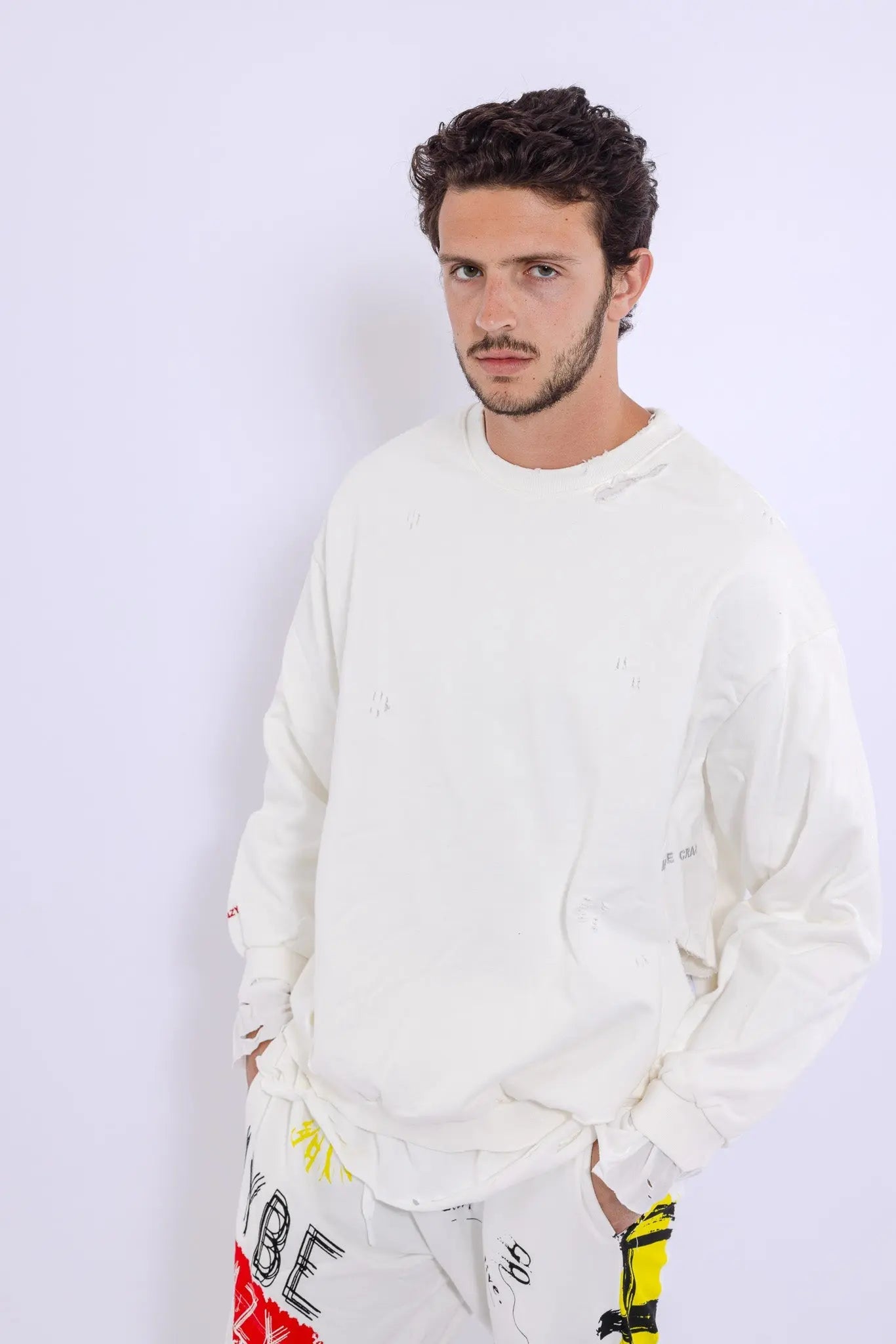 #color_White