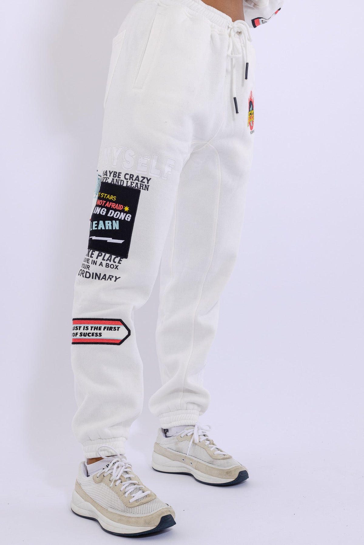 #color_White
